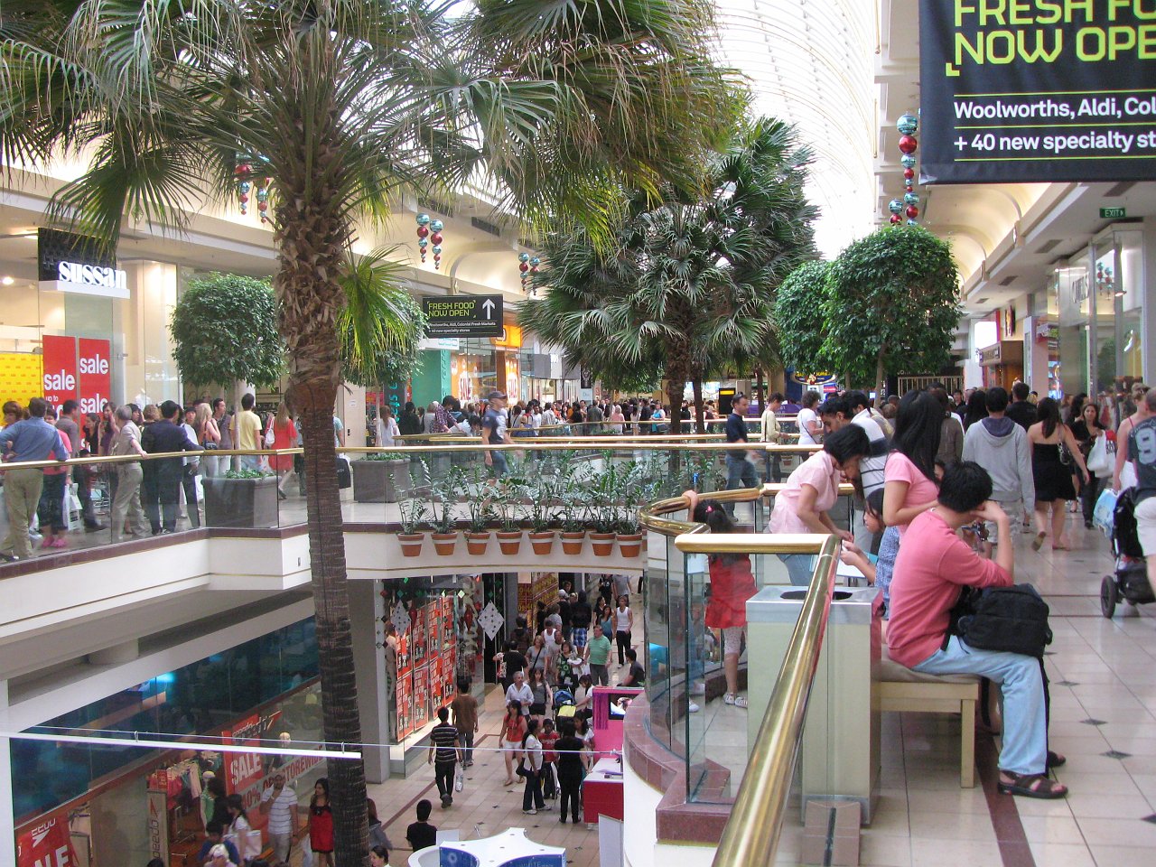 shopping centre melbourne style (boxing day).JPG